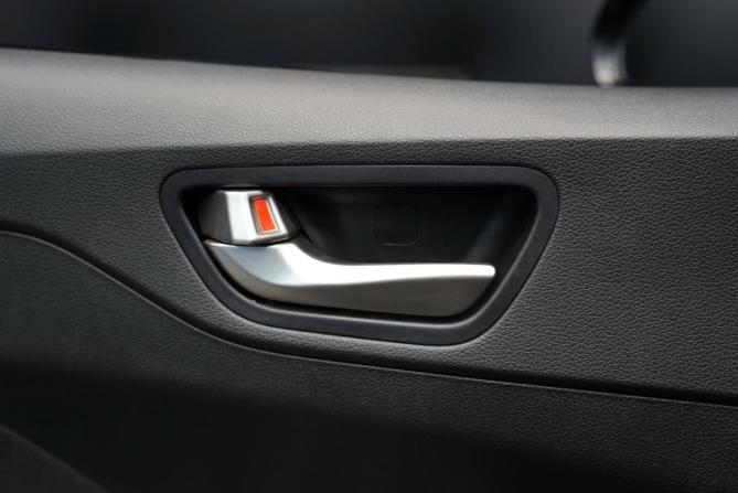 Hyundai Solaris II Рестайлинг с пробегом 2021 года, цена 1 740 000 рублей, 101884 км, седан, Автокод Объявления