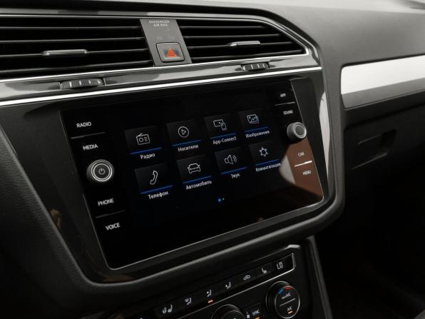 Volkswagen Tiguan II с пробегом 2017 года, цена 1 900 000 рублей, 241775 км, внедорожник, Автокод Объявления
