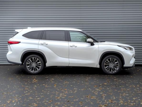 Toyota Highlander IV (XU70) с пробегом 2025 года, цена 5 200 000 рублей, 10252 км, внедорожник, Автокод Объявления