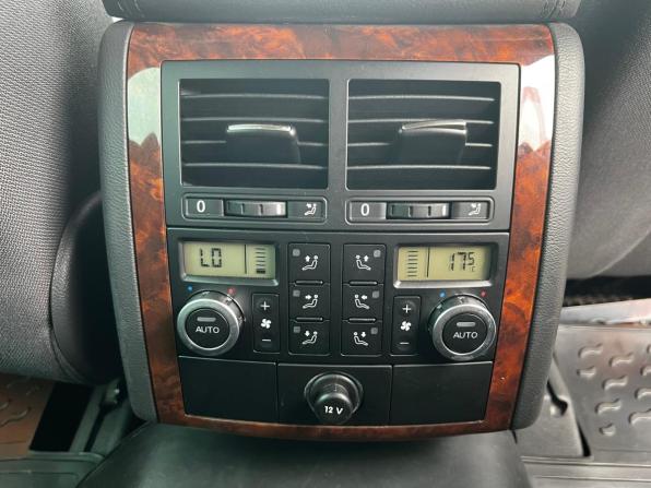 Volkswagen Touareg I Рестайлинг с пробегом 2008 года, цена 1 380 000 рублей, 268135 км, внедорожник, Автокод Объявления