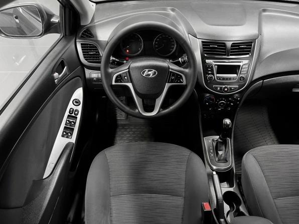 Hyundai Solaris I Рестайлинг с пробегом 2014 года, цена 1 020 000 рублей, 135065 км, седан, Автокод Объявления