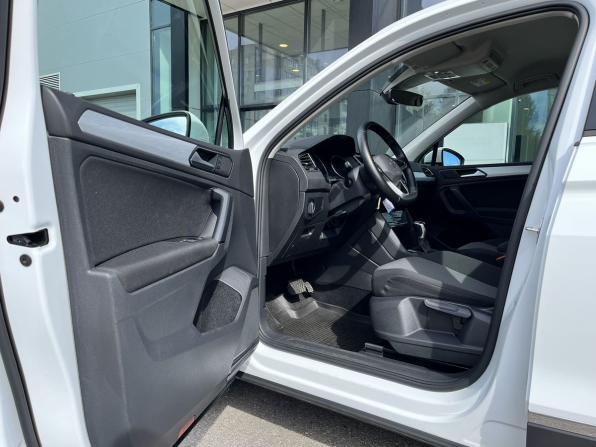 Volkswagen Tiguan II Рестайлинг с пробегом 2021 года, цена 3 220 000 рублей, 33390 км, внедорожник, Автокод Объявления