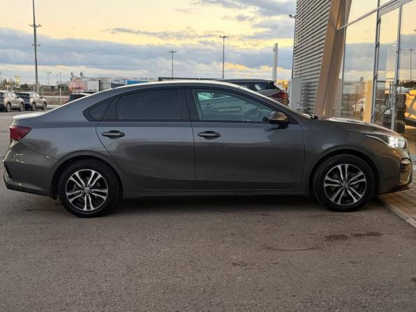Kia Cerato IV с пробегом 2019 года, цена 1 930 000 рублей, 105280 км, седан, Автокод Объявления