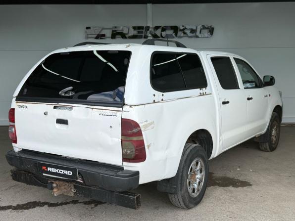 Toyota Hilux VII Рестайлинг с пробегом 2014 года, цена 1 399 000 рублей, 415925 км, offers.body_type.unknown, Автокод Объявления