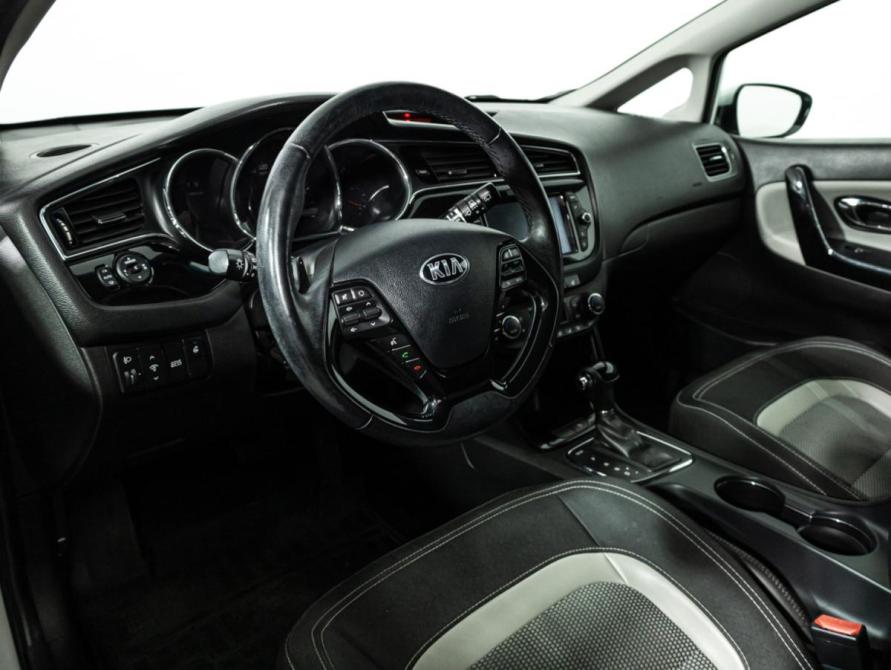 Kia Ceed II Рестайлинг Санкт-Петербург  - изображение 11