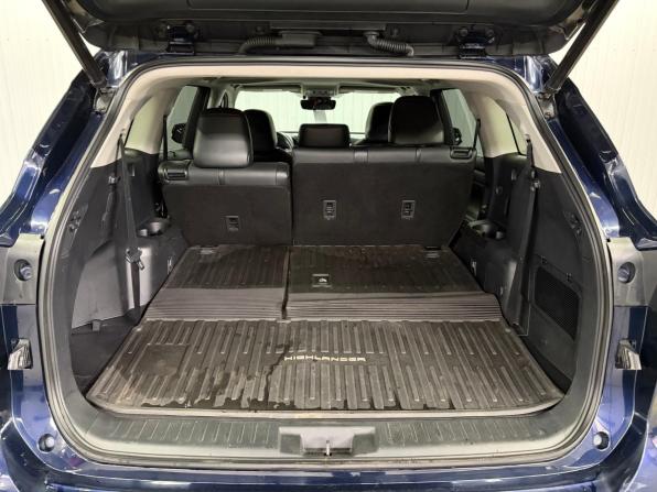 Toyota Highlander IV (XU70) с пробегом 2021 года, цена 3 697 000 рублей, 130012 км, внедорожник, Автокод Объявления
