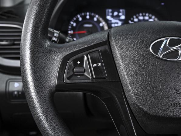 Hyundai Solaris I Рестайлинг с пробегом 2016 года, цена 1 350 000 рублей, 167670 км, седан, Автокод Объявления