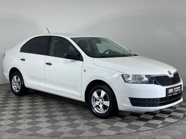 Skoda Rapid I с пробегом 2016 года, цена 1 045 000 рублей, 107609 км, лифтбек, Автокод Объявления