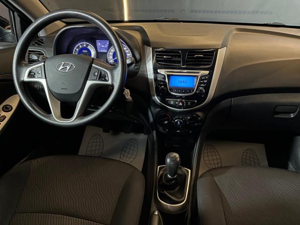 Hyundai Solaris I с пробегом 2013 года, цена 770 000 рублей, 157900 км, седан, Автокод Объявления