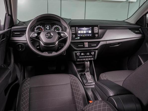Skoda Rapid II с пробегом 2022 года, цена 1 649 000 рублей, 199569 км, лифтбек, Автокод Объявления