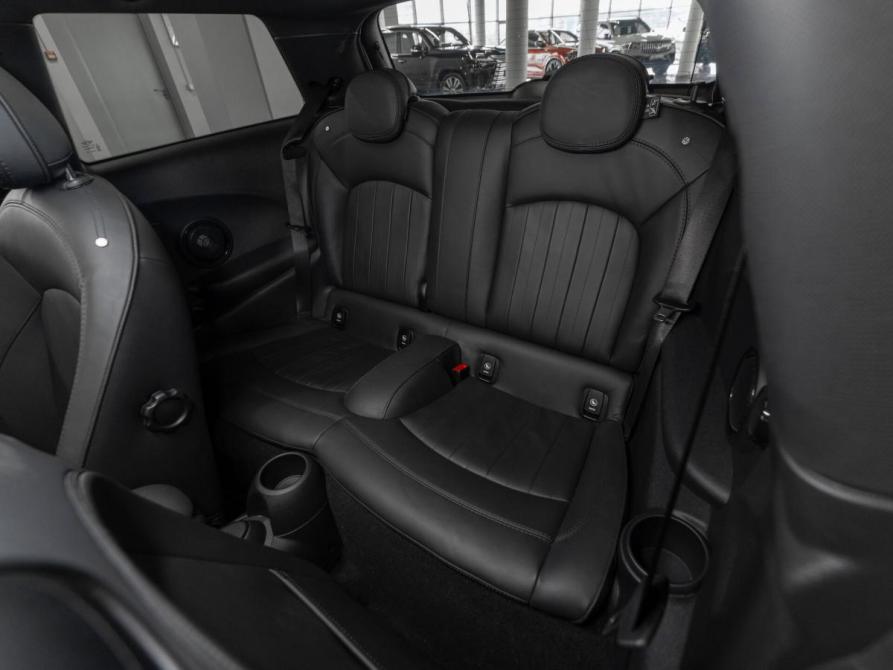 Mini Hatch III (F55/F56) Рестайлинг 2 Москва  - изображение 14