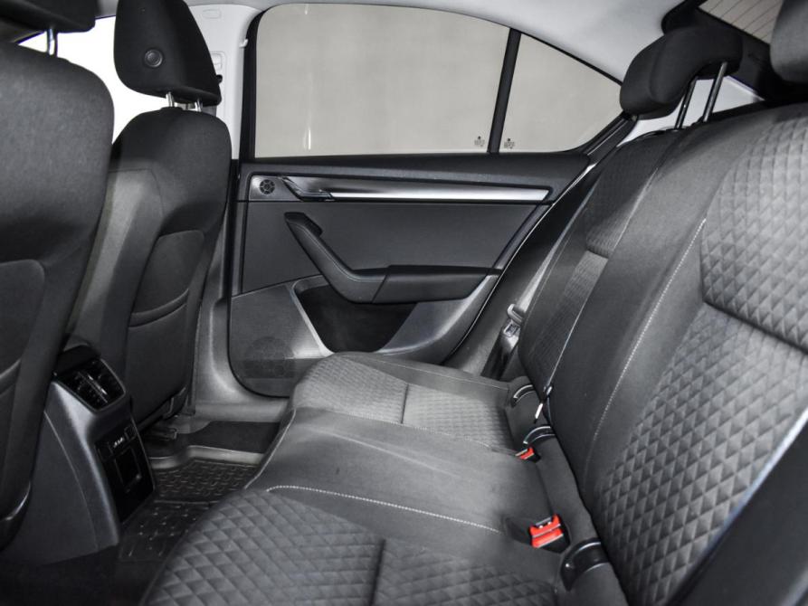 Skoda Octavia III (A7) Рестайлинг Санкт-Петербург  - изображение 13