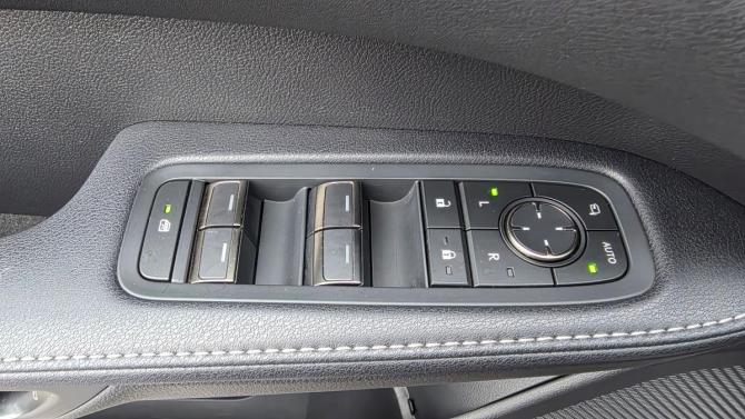 Lexus RX V с пробегом 2022 года, цена 6 989 000 рублей, 43000 км, внедорожник, Автокод Объявления