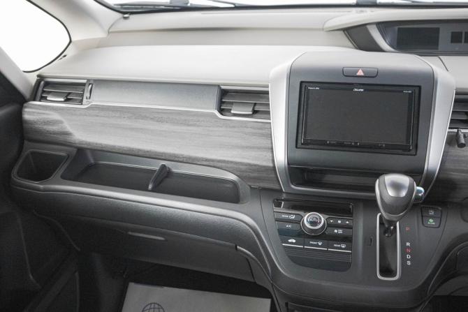 Honda Freed II Рестайлинг с пробегом 2021 года, цена 2 099 000 рублей, 47544 км, компактвэн, Автокод Объявления