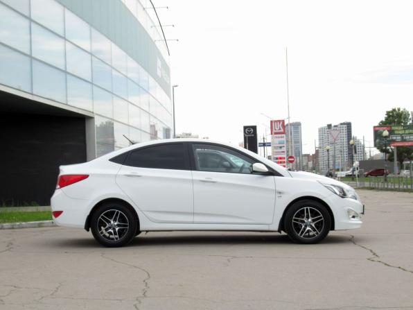 Hyundai Solaris I Рестайлинг с пробегом 2014 года, цена 1 090 000 рублей, 106506 км, седан, Автокод Объявления