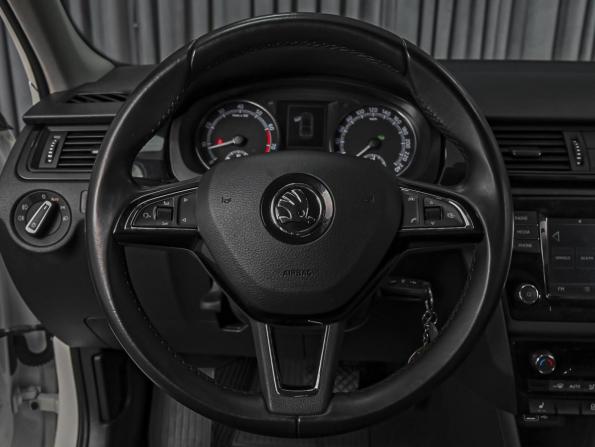 Skoda Rapid I Рестайлинг с пробегом 2018 года, цена 1 330 000 рублей, 152184 км, лифтбек, Автокод Объявления