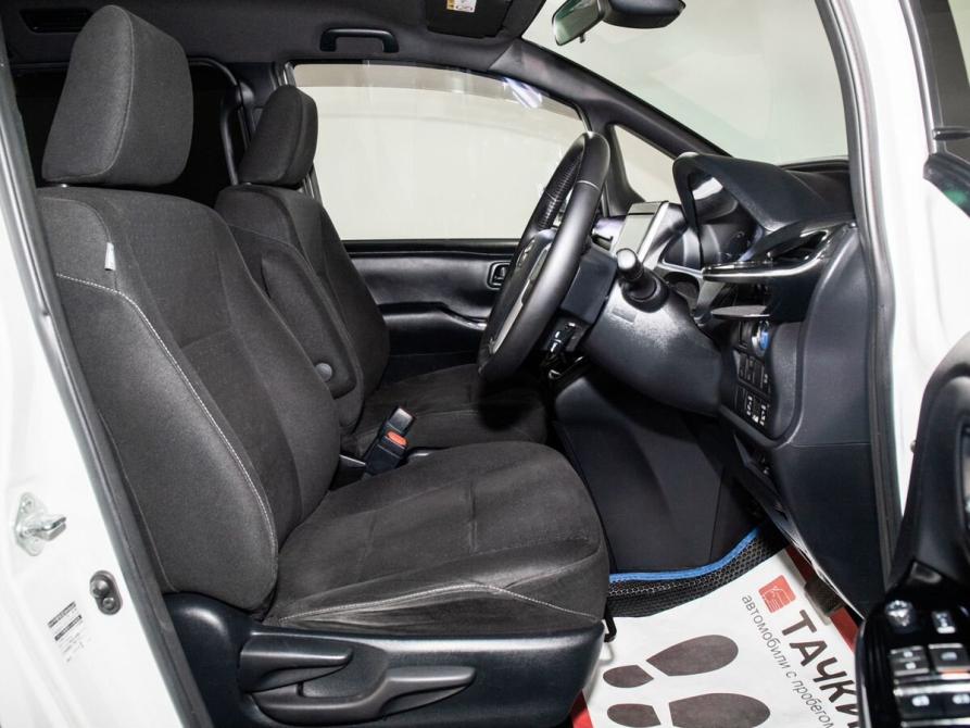 Toyota Noah III (R80) Рестайлинг Иркутск  - изображение 5