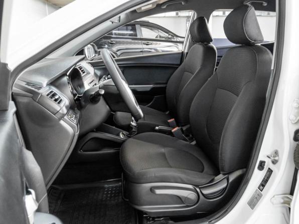Kia Rio III Рестайлинг с пробегом 2017 года, цена 1 187 000 рублей, 81710 км, хэтчбек, Автокод Объявления