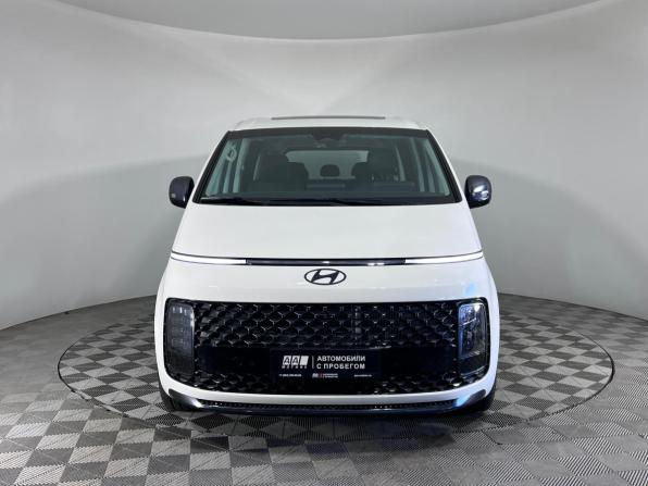 Hyundai Staria I с пробегом 2025 года, цена 8 999 900 рублей, 50 км, минивэн, Автокод Объявления