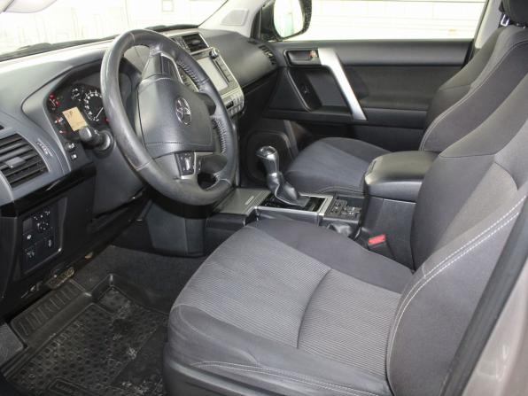 Toyota Land Cruiser Prado 150 Series Рестайлинг 2 с пробегом 2018 года, цена 4 580 000 рублей, 137000 км, внедорожник, Автокод Объявления