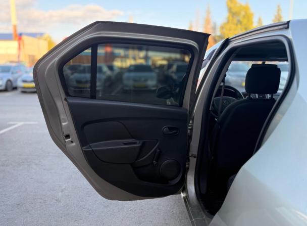 Renault Logan II с пробегом 2014 года, цена 590 000 рублей, 259000 км, седан, Автокод Объявления