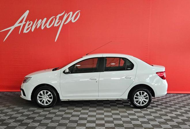 Renault Logan II Рестайлинг с пробегом 2021 года, цена 1 159 000 рублей, 34419 км, седан, Автокод Объявления
