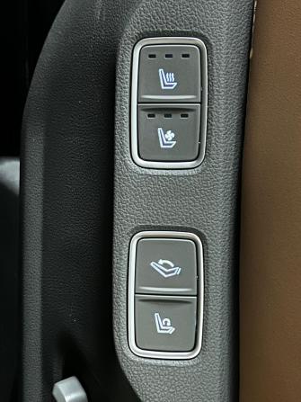 Hyundai Staria I с пробегом 2023 года, цена 5 850 000 рублей, 78093 км, минивэн, Автокод Объявления