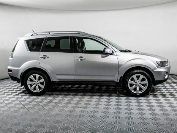 Mitsubishi Outlander II Рестайлинг с пробегом 2010 года, цена 950 000 рублей, 194556 км, внедорожник, Автокод Объявления