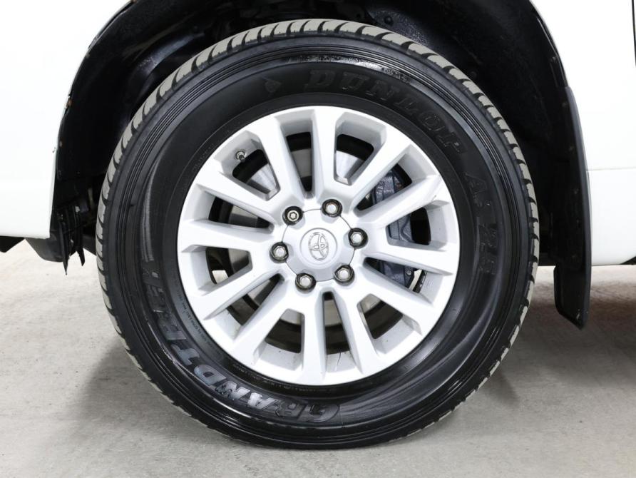 Toyota Land Cruiser Prado 150 Series Рестайлинг 1 Москва  - изображение 23