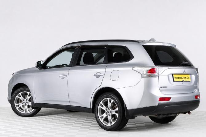 Mitsubishi Outlander III с пробегом 2013 года, цена 1 379 000 рублей, 237000 км, внедорожник, Автокод Объявления
