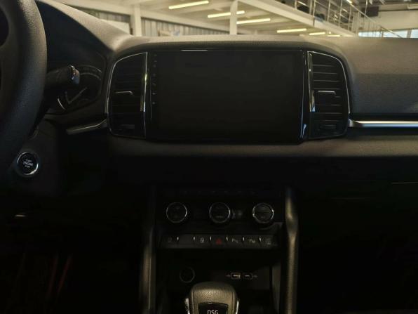 Skoda Karoq I с пробегом 2020 года, цена 2 278 000 рублей, 74000 км, внедорожник, Автокод Объявления