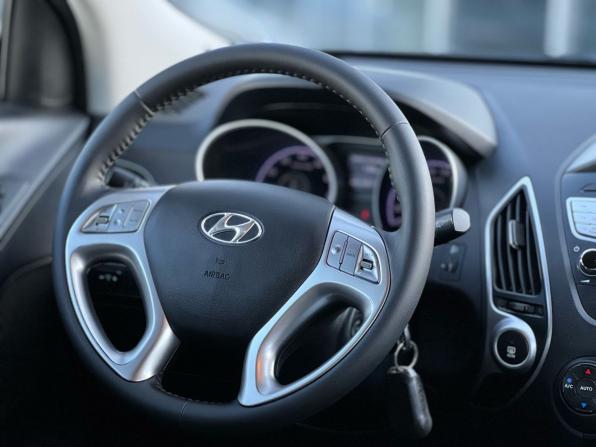 Hyundai ix35 I с пробегом 2012 года, цена 1 219 000 рублей, 120000 км, внедорожник, Автокод Объявления