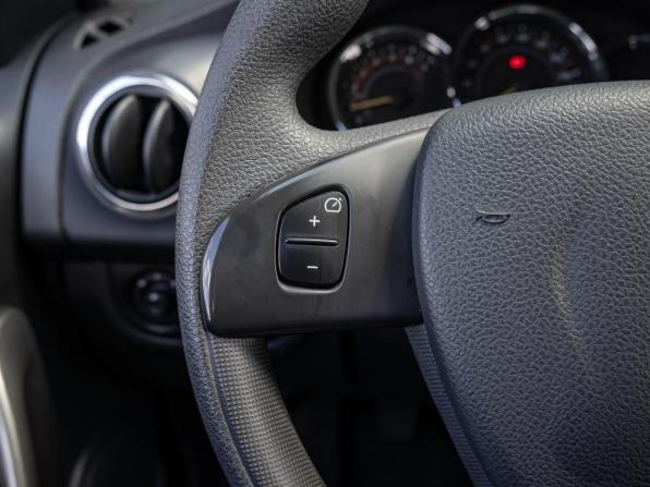 Renault Sandero II с пробегом 2018 года, цена 1 240 000 рублей, 34467 км, хэтчбек, Автокод Объявления