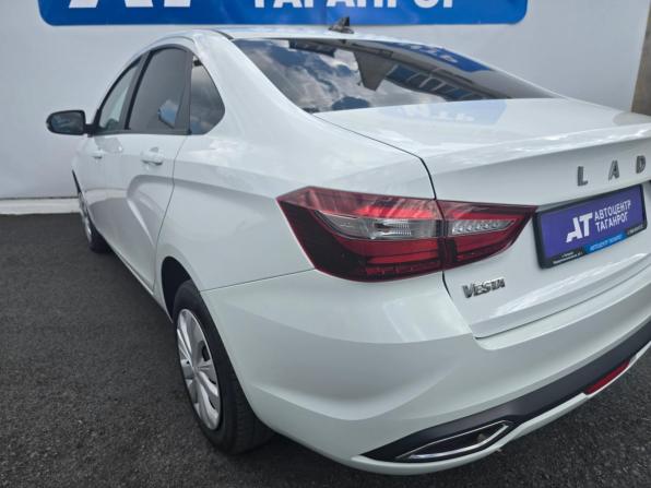 Lada (ВАЗ) Vesta I Рестайлинг (NG) с пробегом 2023 года, цена 1 299 000 рублей, 59389 км, седан, Автокод Объявления