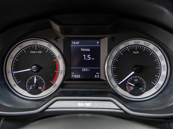 Skoda Octavia III (A7) Рестайлинг с пробегом 2020 года, цена 2 348 000 рублей, 71633 км, лифтбек, Автокод Объявления