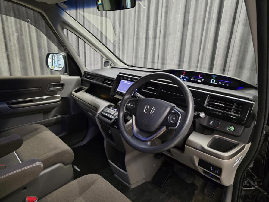 Honda Stepwgn V Красноярск  - изображение 11