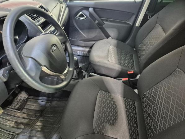 Lada (ВАЗ) Granta I Рестайлинг с пробегом 2023 года, цена 888 000 рублей, 9000 км, седан, Автокод Объявления