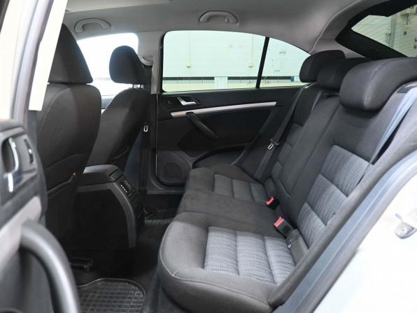 Skoda Octavia II (A5) Рестайлинг с пробегом 2012 года, цена 889 900 рублей, 313905 км, лифтбек, Автокод Объявления