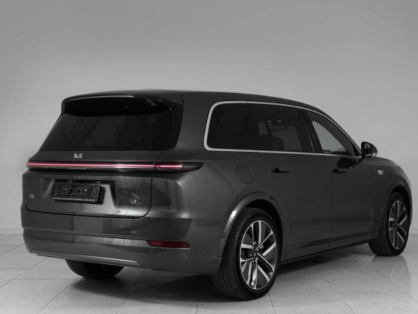 Li Auto (Lixiang) L9 I Рестайлинг с пробегом 2025 года, цена 8 979 000 рублей, 10 км, внедорожник, Автокод Объявления