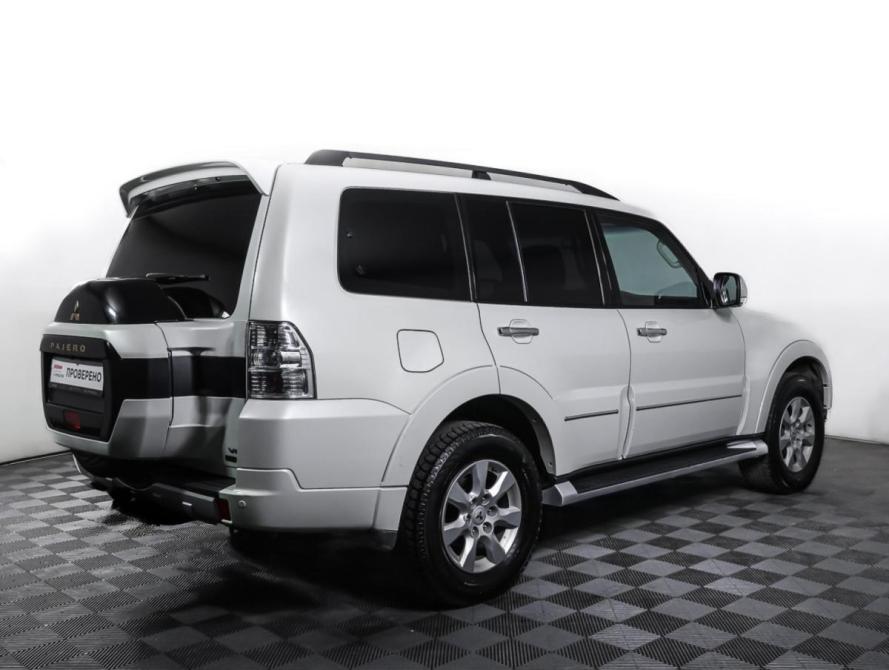 Mitsubishi Pajero IV Рестайлинг 2 Москва  - изображение 5