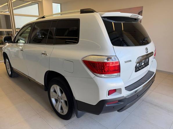 Toyota Highlander II (XU40) Рестайлинг с пробегом 2011 года, цена 1 750 000 рублей, 290190 км, внедорожник, Автокод Объявления