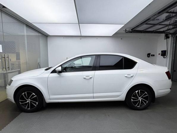 Skoda Octavia III (A7) с пробегом 2016 года, цена 1 399 000 рублей, 123085 км, лифтбек, Автокод Объявления