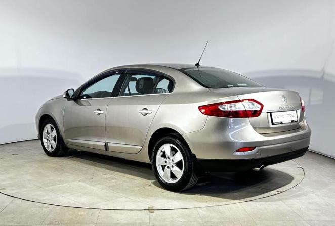 Renault Fluence I с пробегом 2011 года, цена 685 000 рублей, 211857 км, седан, Автокод Объявления