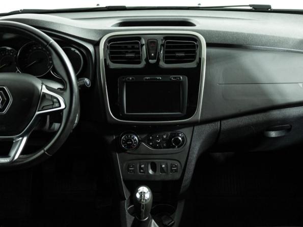 Renault Sandero II Рестайлинг с пробегом 2018 года, цена 949 700 рублей, 147352 км, хэтчбек, Автокод Объявления