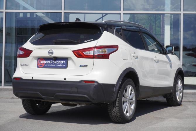 Nissan Qashqai II с пробегом 2015 года, цена 1 620 000 рублей, 144550 км, внедорожник, Автокод Объявления