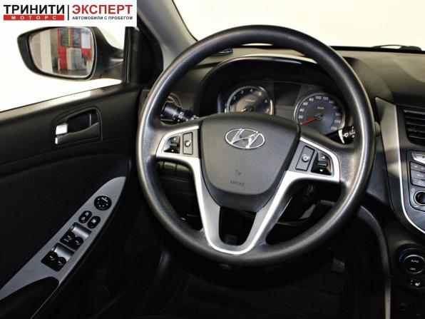Hyundai Solaris I Рестайлинг с пробегом 2016 года, цена 1 097 000 рублей, 166642 км, седан, Автокод Объявления
