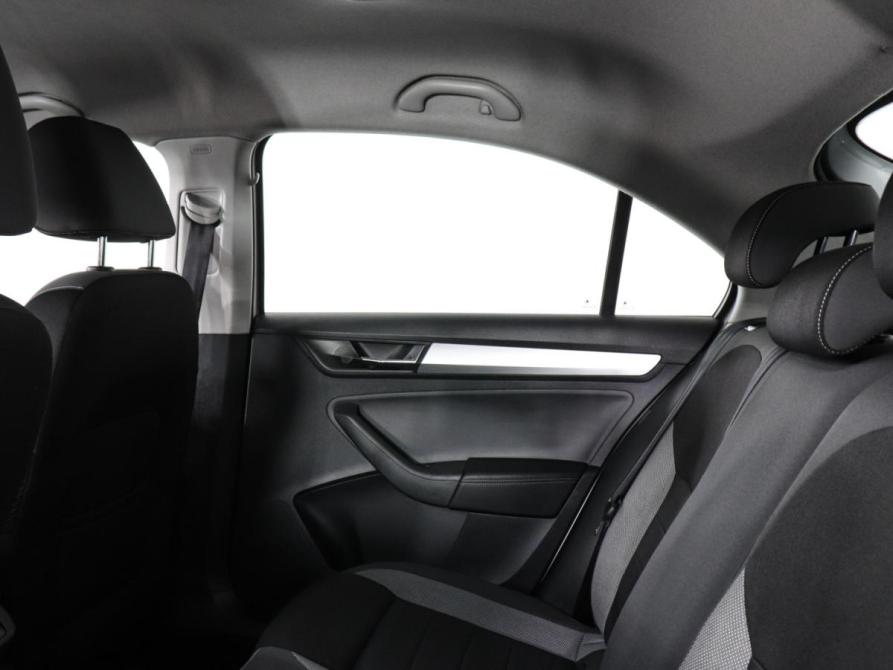 Skoda Rapid I Рестайлинг Химки  - изображение 12