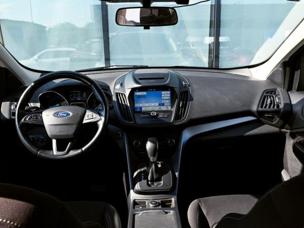 Ford Kuga II Рестайлинг с пробегом 2019 года, цена 1 699 000 рублей, 122800 км, внедорожник, Автокод Объявления