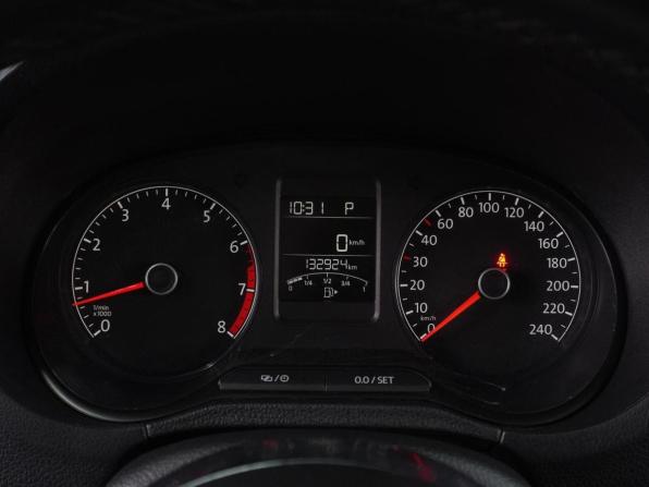 Volkswagen Polo V Рестайлинг с пробегом 2019 года, цена 1 429 000 рублей, 132924 км, седан, Автокод Объявления