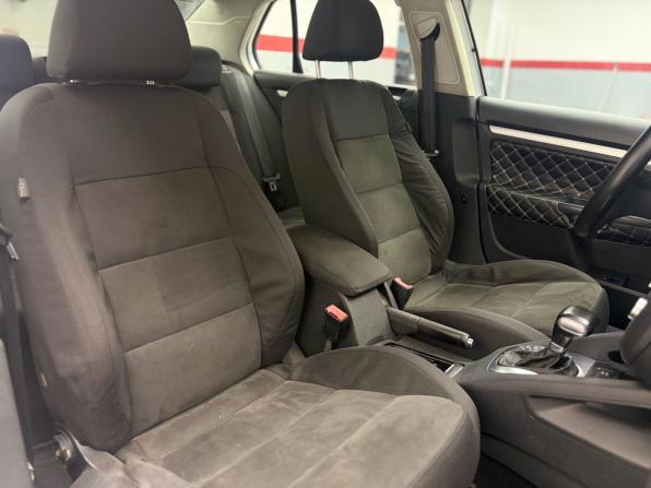 Volkswagen Jetta V с пробегом 2009 года, цена 630 000 рублей, 350000 км, седан, Автокод Объявления